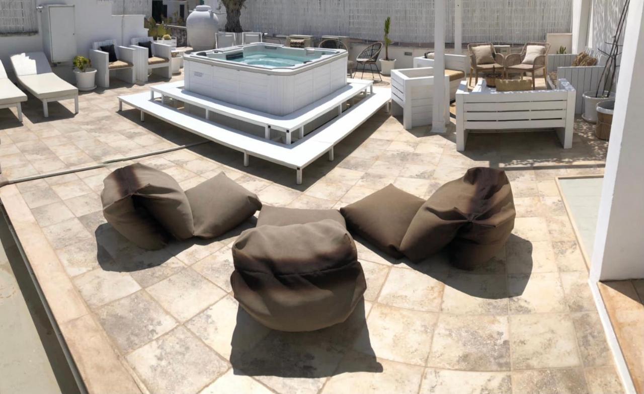 Chichouse Hotel Monopoli Exterior photo